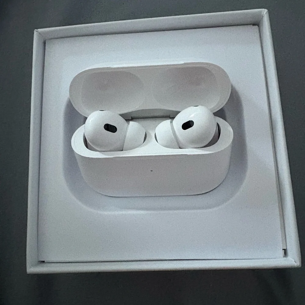 Apple AirPod’s Pros Generation 2